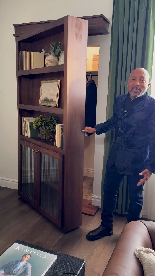 Think you can do it yourself??? You don't have to 🤷 Murphy Door has you covered 😉
