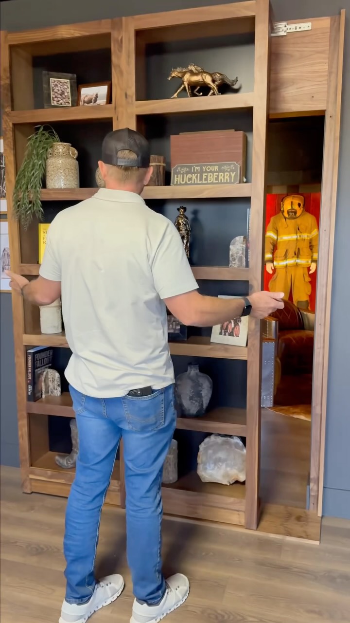 No man cave is complete without these 3 things😎 what would you add to your man (or woman) cave?